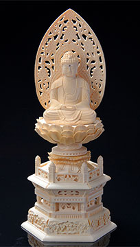 総白木彫六角台座(座釈迦)